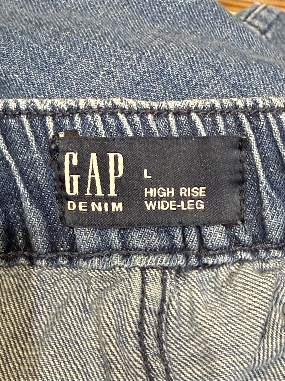 GAP High-Rise Wide-Leg Denim Jeans - Picture 4 of 6